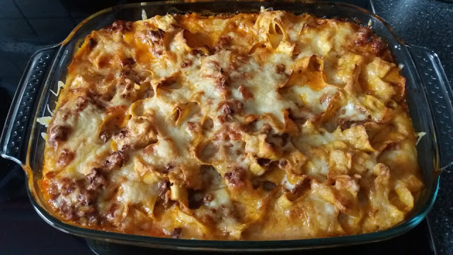 Le titre « Straßburger Auflauf » se traduit en tchèque par « Štrasburský nákyp ».