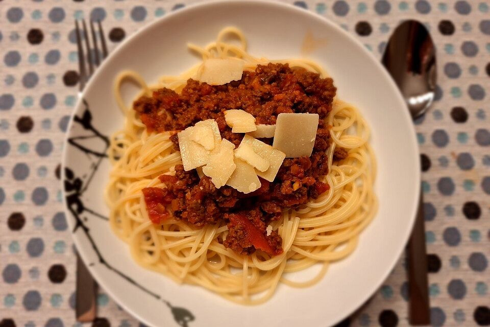 Špagety Boloňské