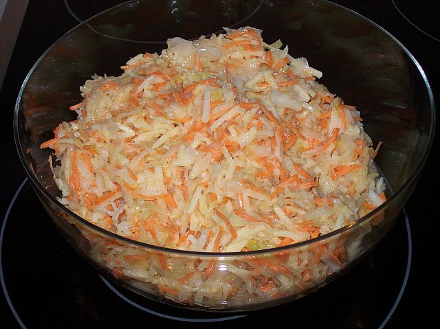 Ovocný zelný salát