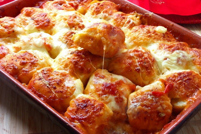 Pizza kuličky v rajčatové omáčce