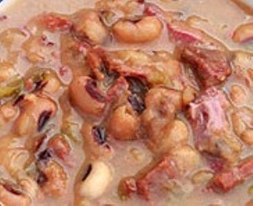 Jednoduchá polévka z černookých fazolí