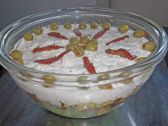 Gyrosový salát s hovězím masem