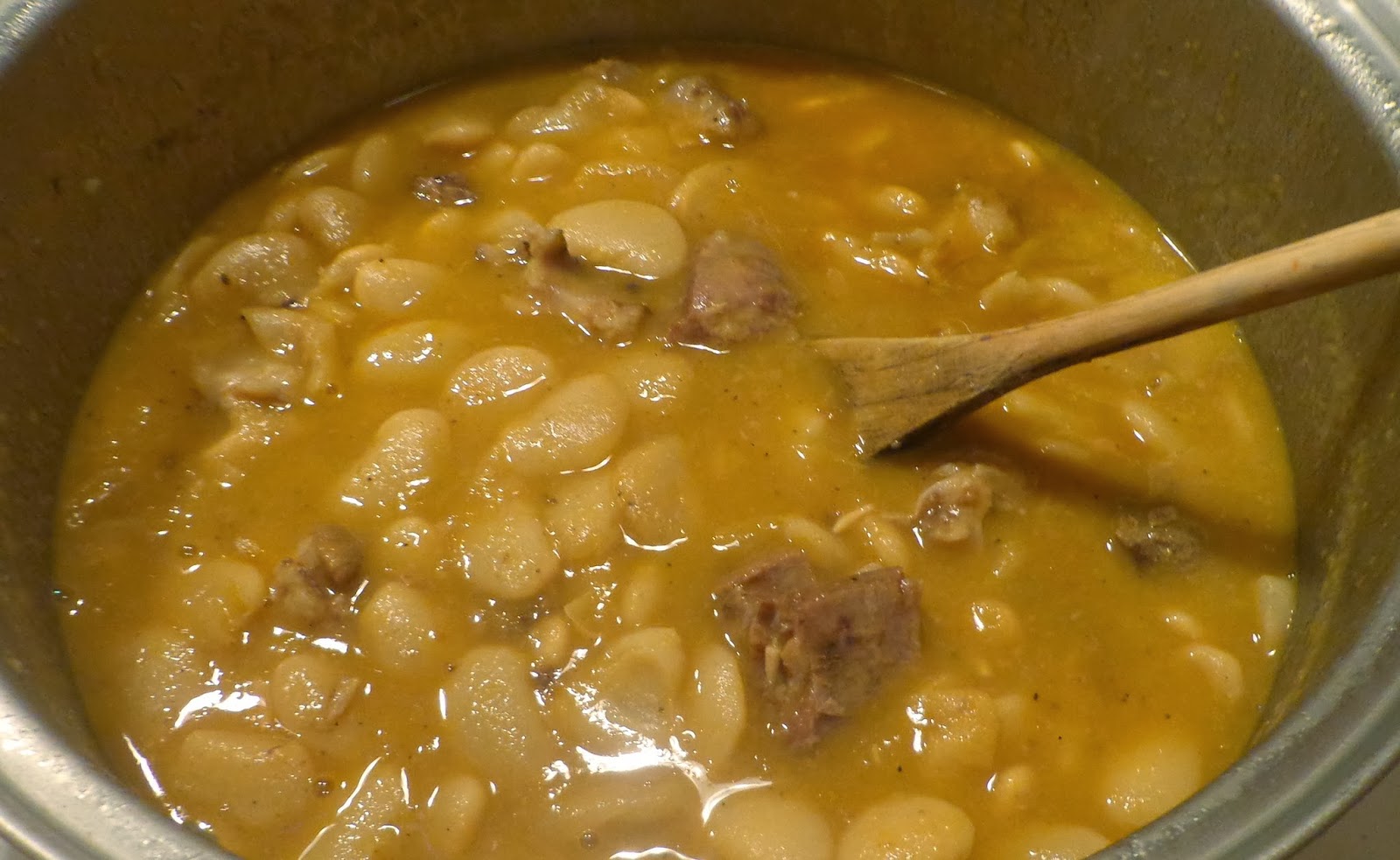 Lima fazolový guláš se šunkou