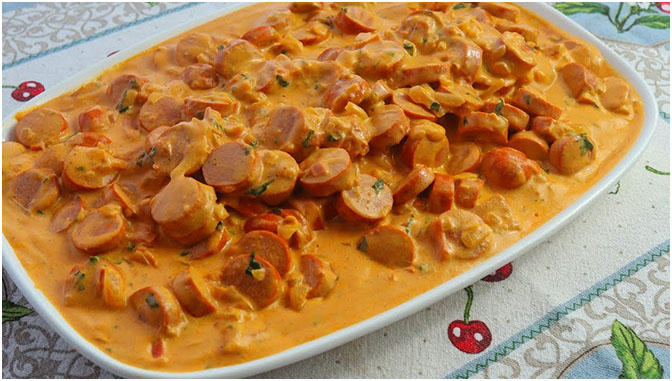 Bratwurstové nudličky lahodné