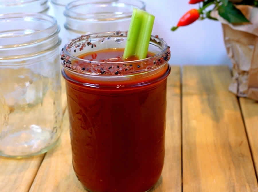 Thermomix Bloody Mary koktejl