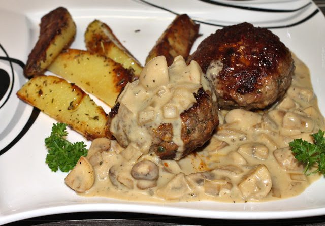 Směs houb v smetanové omáčce