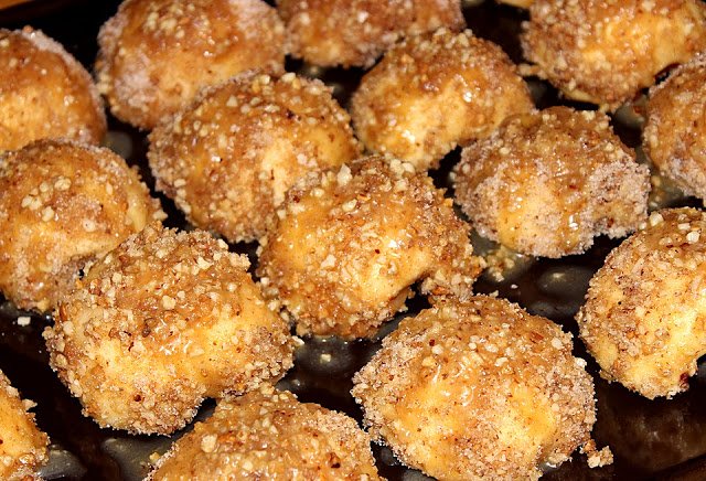 Jablka v oříškovém kabátku