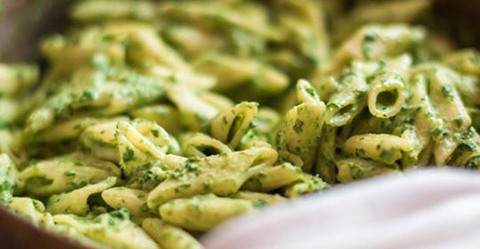 Cuketovo-kuřecí smetanové špagety s Thermomixem