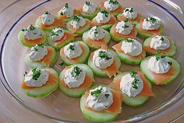 Okurkové lososové jednohubky