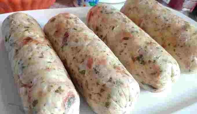 České knedlíky s petrželí a oreganem (využití starého houskového pečiva)