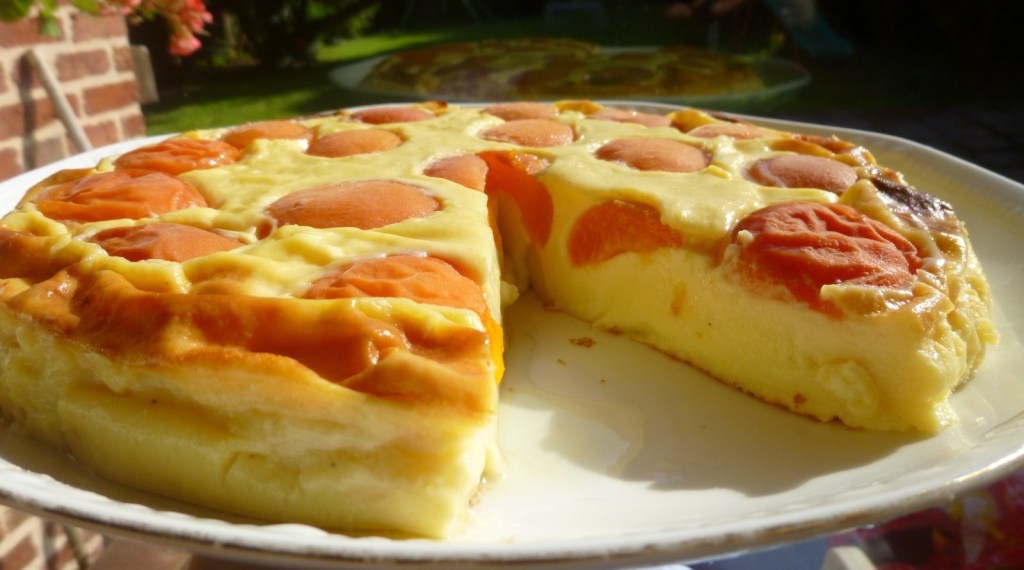 Recept na meruňkový těstový flan.
