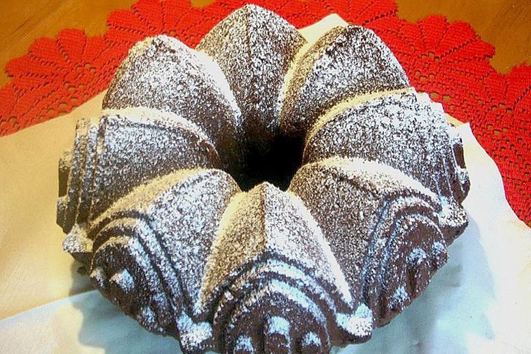 Vánoční perlivý dort