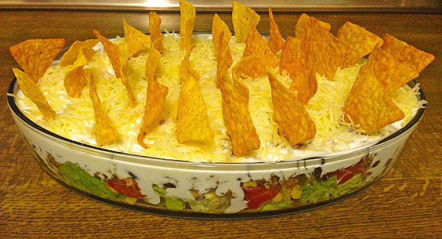 Mexický vrstvený salát