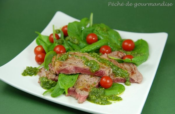 Entrecôtes s mandlovým pestem