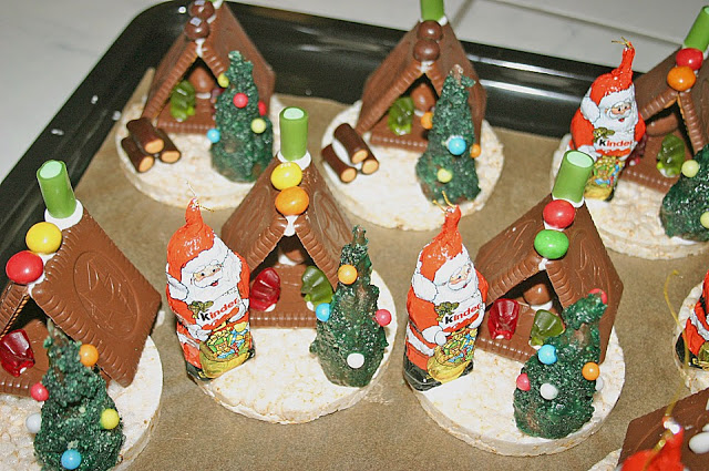 Perníková chaloupka z máslových sušenek