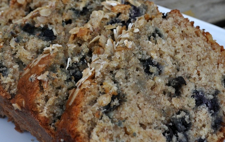 Borůvkový ovesný chléb