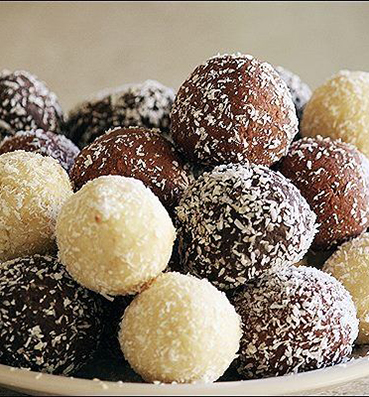Vánoční tvarohovo-kokosové kuličky ze 3 ingrediencí – bez pečení