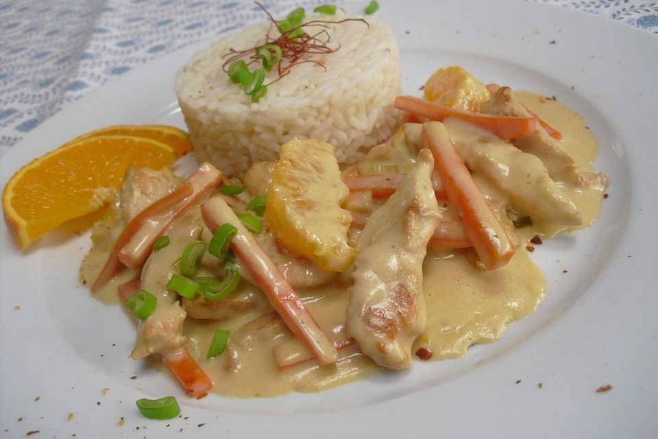 Kuřecí nudličky se mrkvovo-pomerančovou omáčkou