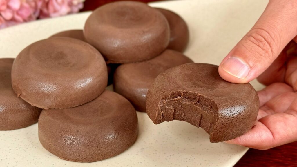 Vždy sním pár kousků, když mám chuť na čokoládu, ale tento je rozhodně zdravější | Pouhých 90 kcal!