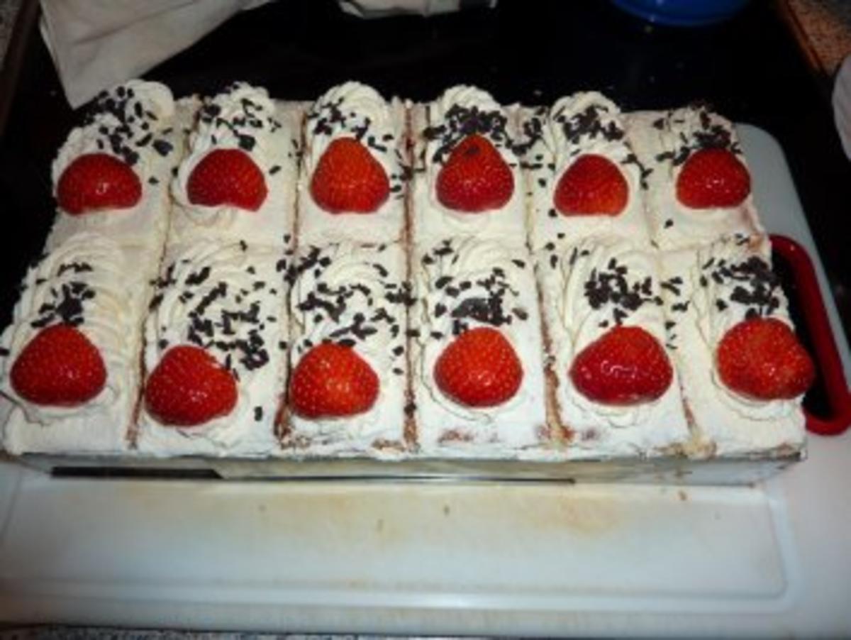 Jahodové řezy se smetanou