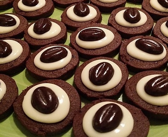 Káva, kakao a cukroví