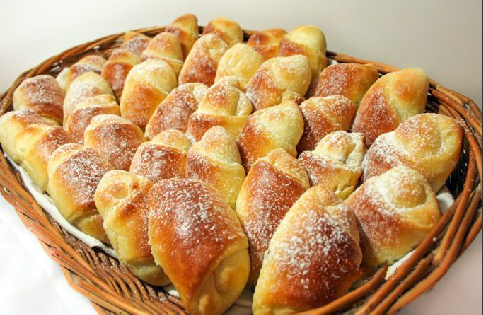 Plněné mini kynuté rohlíčky