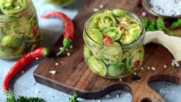 Zelená rajčata v oleji: Všichni milují recept mojí babičky!