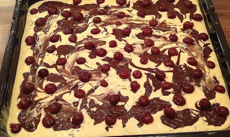 Mramorový koláč s třešněmi, super chutný