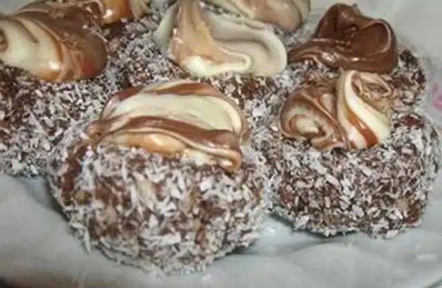Čokoládová hnízda s kokosem a Nutellou recept
