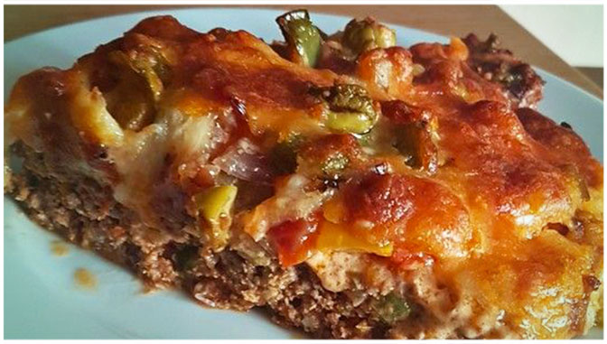 Chutná masová pizza bez těsta v low carb stylu