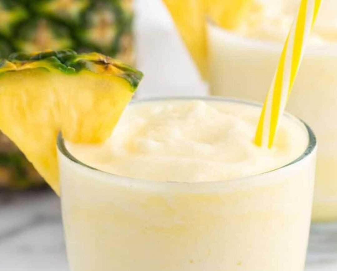 Pina Colada jen ze 4 ingrediencí!