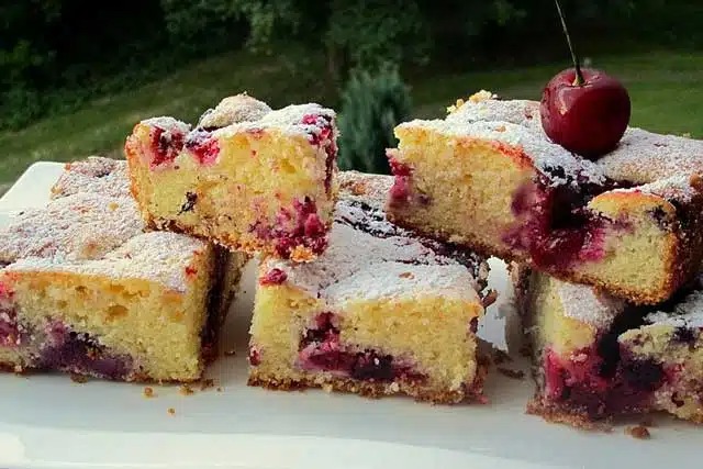 Recept na barevné plátky s lesním ovocem