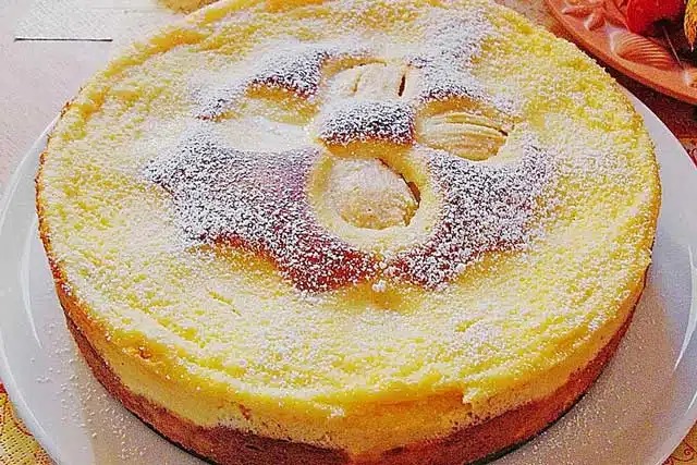 Jablečný koláč s vaječným likérem – recept