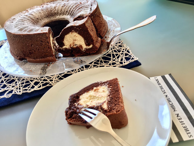 Čokoládový dort s tvarohovou náplní