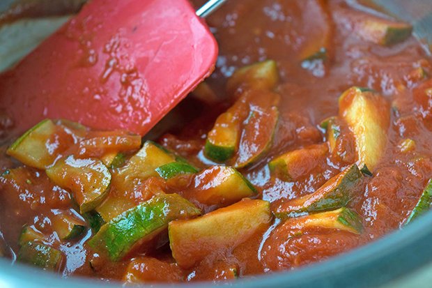 Zucchetti-rajčatová pánev