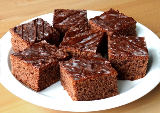 Kořeněný plechový koláč