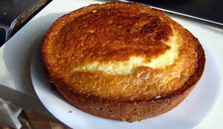 Jednoduchý recept na jogurtový citronový dort