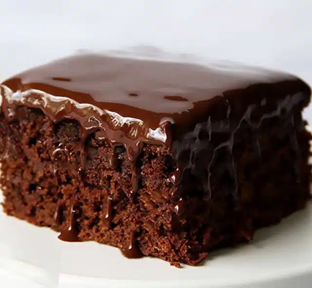 Rychlý cuketový čokoládový koláč