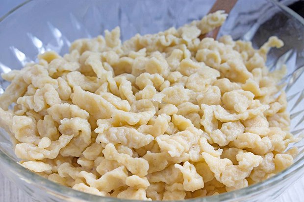 Základní recept na pánev s těstovinami Spätzle