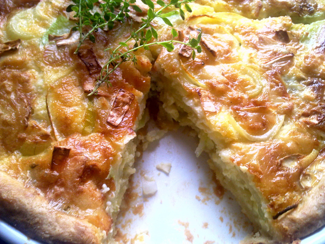 Kedlubnový koláč s cibulí