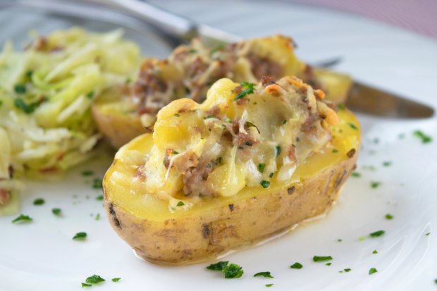 Pizza-brambory z plechu