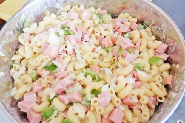 Těstovinový salát