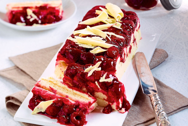 Bílá čokoládová malinová lasagne