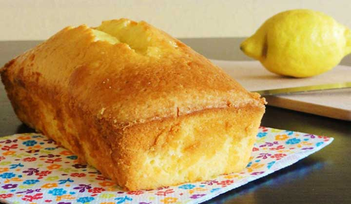 Nejlepší jednoduchý a šťavnatý citronový dort