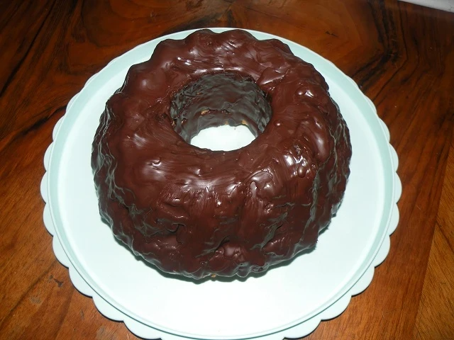 Červený vinný koláč