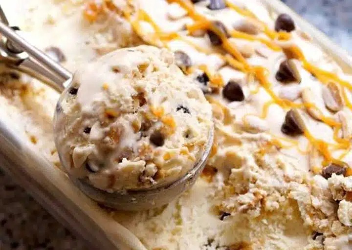 3 ingredience Snickers zmrzlina bez výrobníku recept