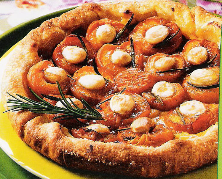 Meruňkovo-rozmarýnový koláč