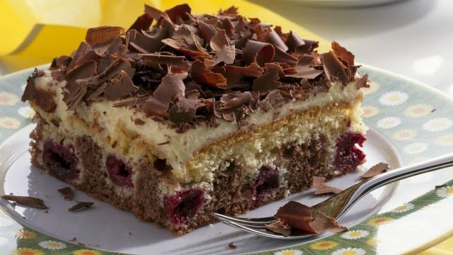 Třešňový čokoládový dort (Sněhurčin dort)