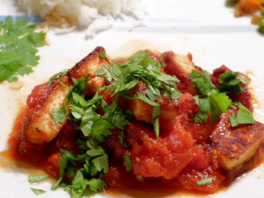 Paneer v husté rajčatové omáčce