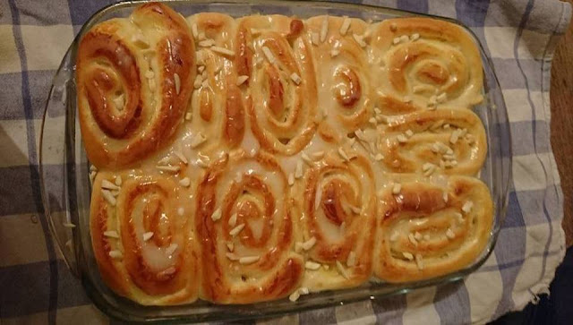 Rohlíčky s náplní pudinku